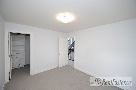 1922 32 Ave SW - - property image