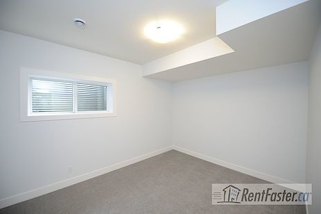 1922 32 Ave SW - - property image