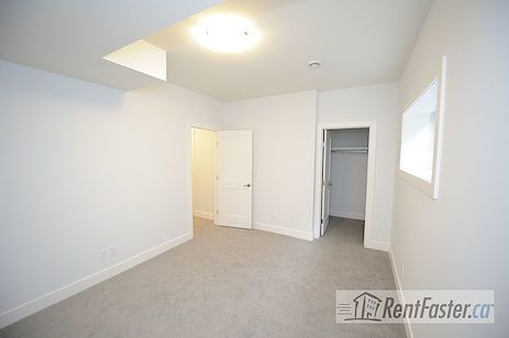 1922 32 Ave SW - - property image