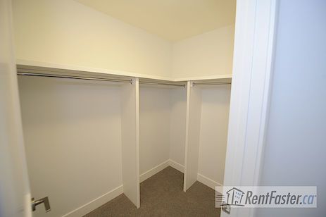 1922 32 Ave SW - - property image