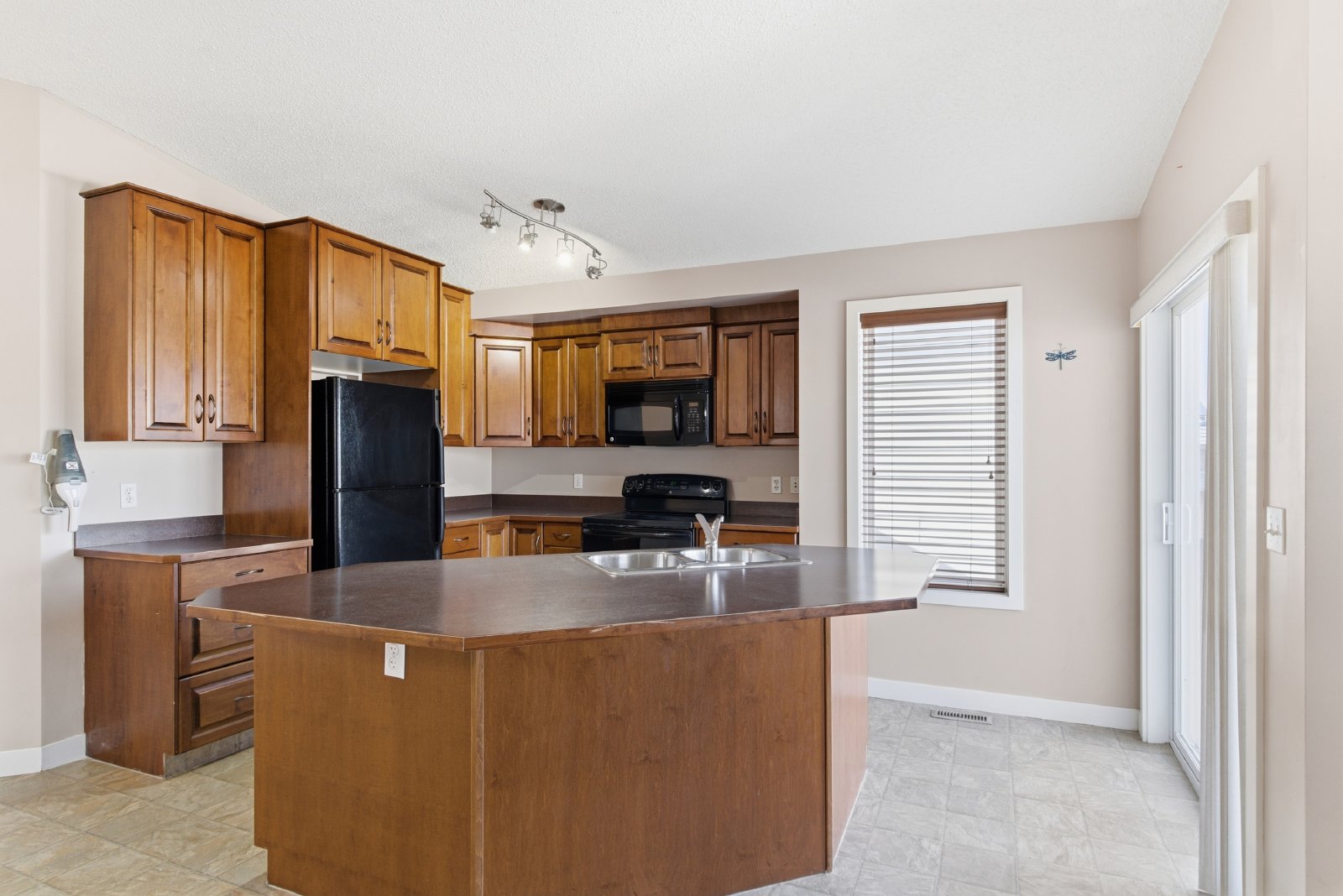 84 Panora Close NW - 1 property image