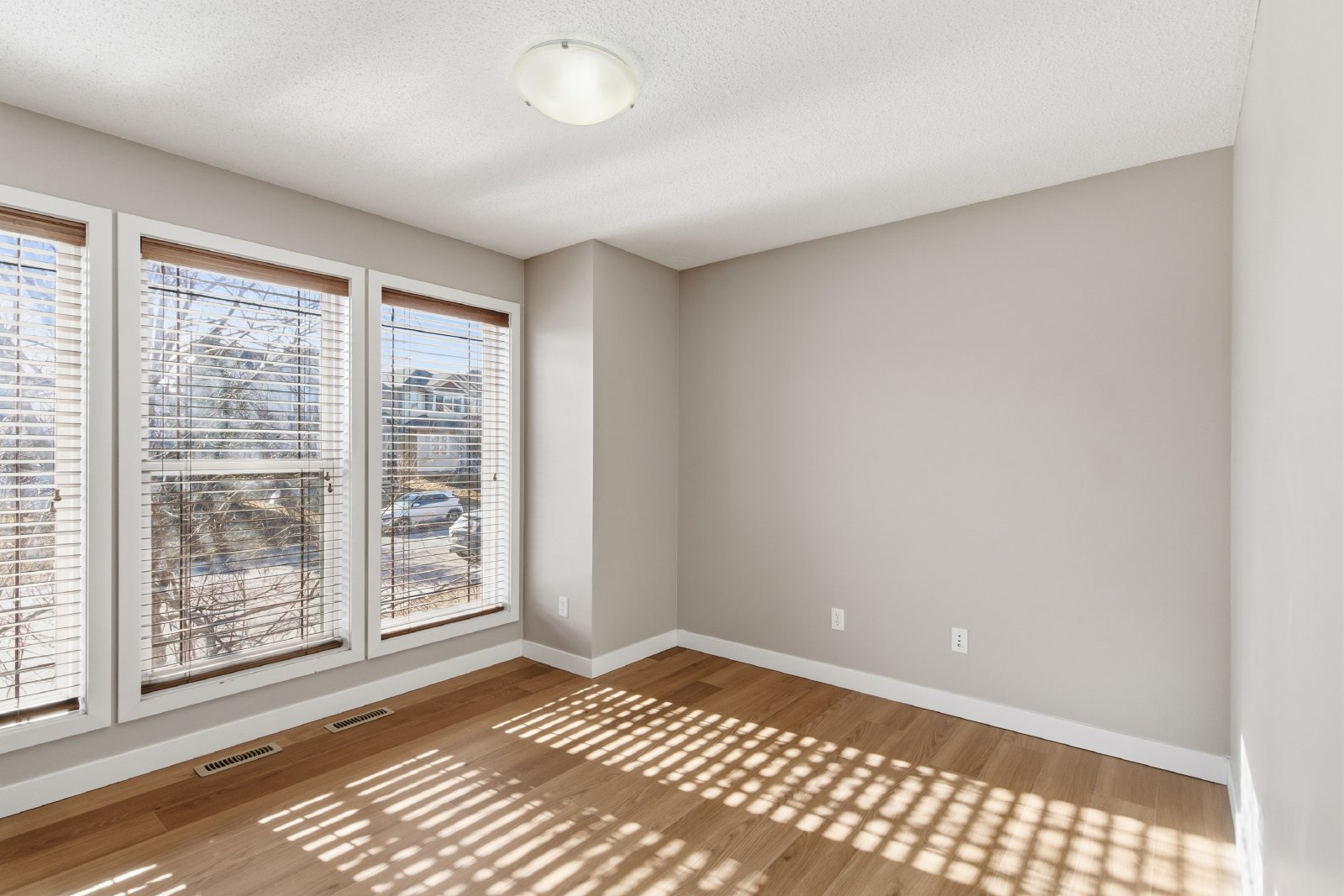 84 Panora Close NW - 1 property image