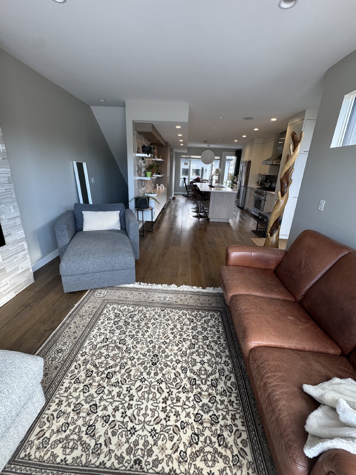 224 6A Street Northeast - 1 property image