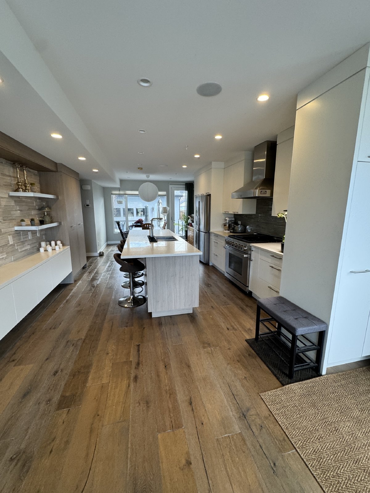 224 6A Street Northeast - 1 property image