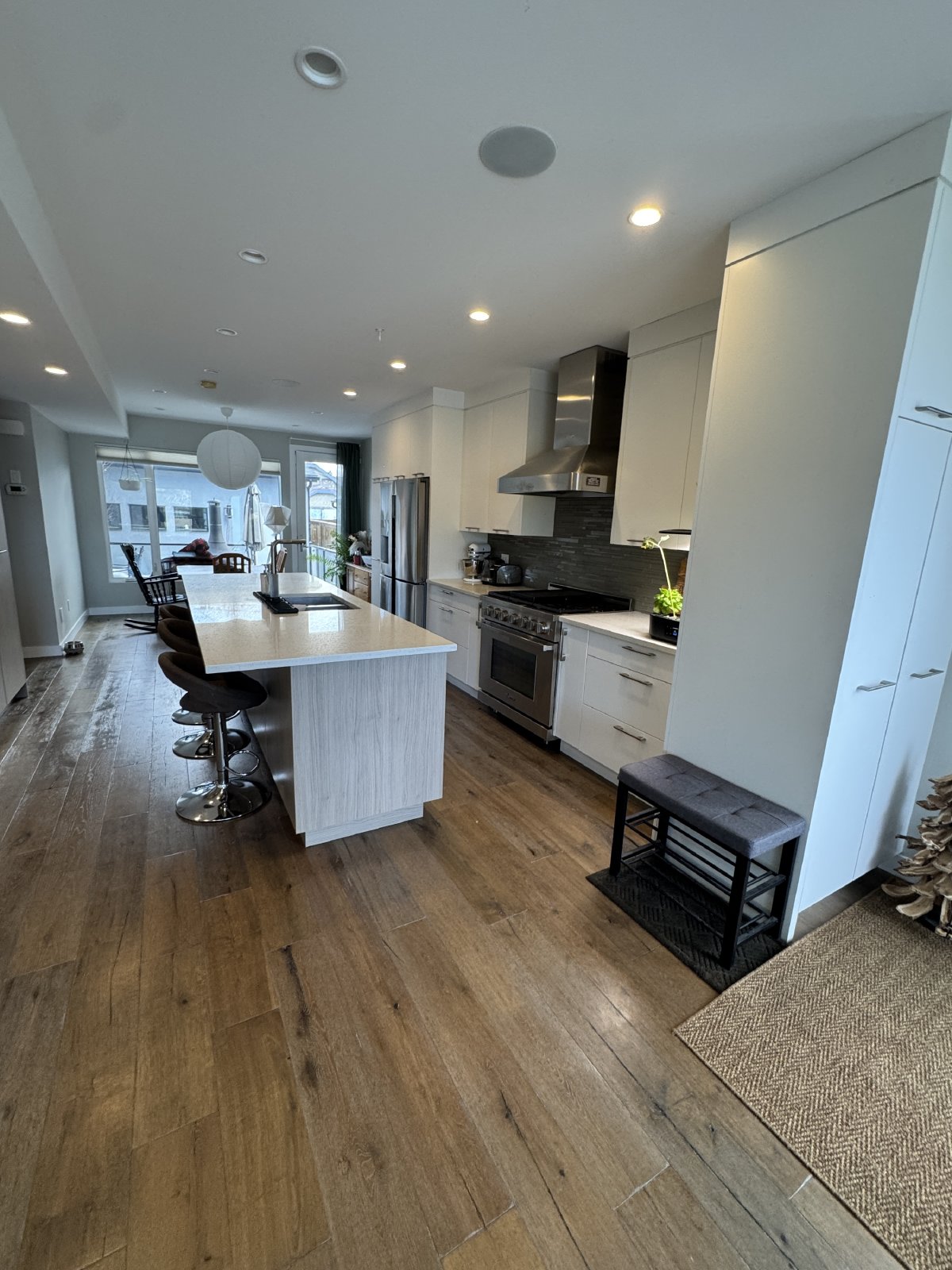 224 6A Street Northeast - 1 property image