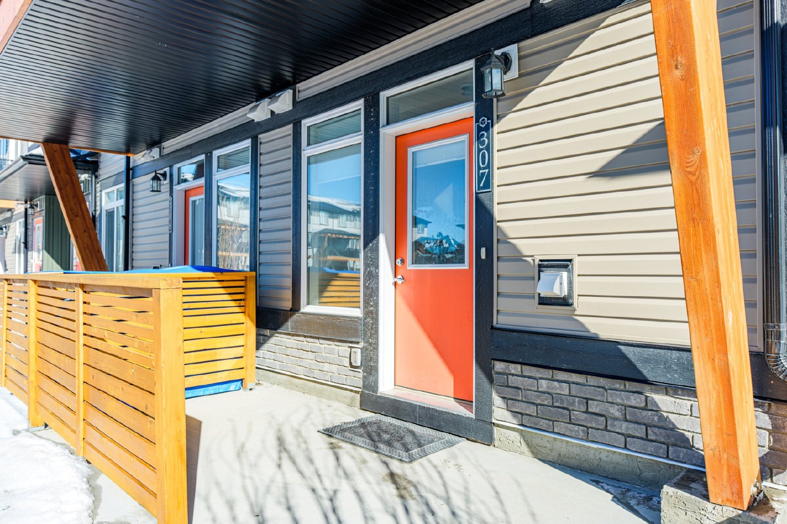 307, 10060 46 Street NE - 1 property image