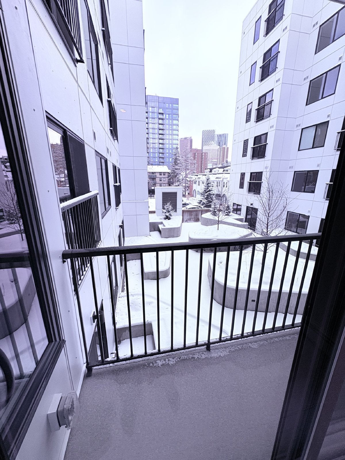 310 15 Avenue SW - 1 property image