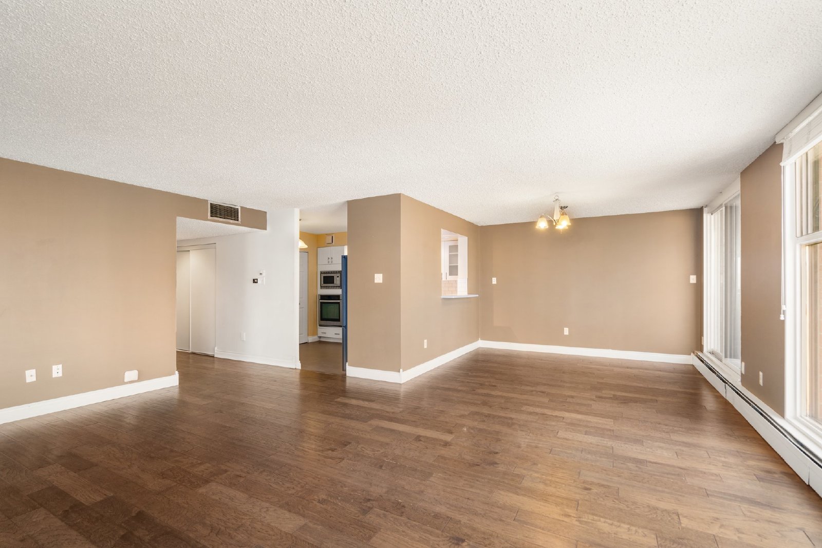 907, 1100 8 Ave SW - 907 property image