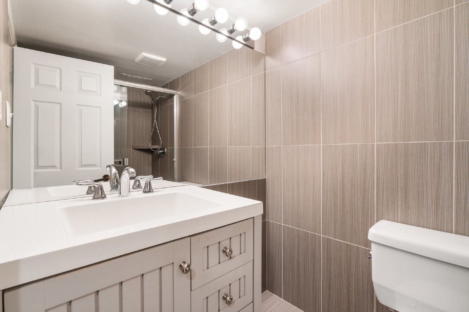 907, 1100 8 Ave SW - 907 property image