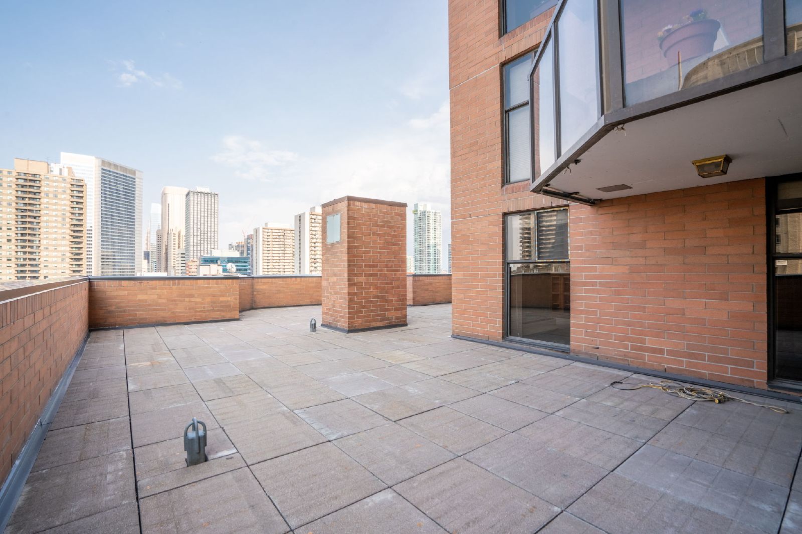 907, 1100 8 Ave SW - 907 property image