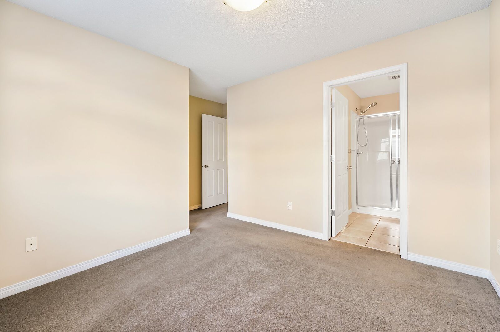 43, 1804 70 St SW - - property image