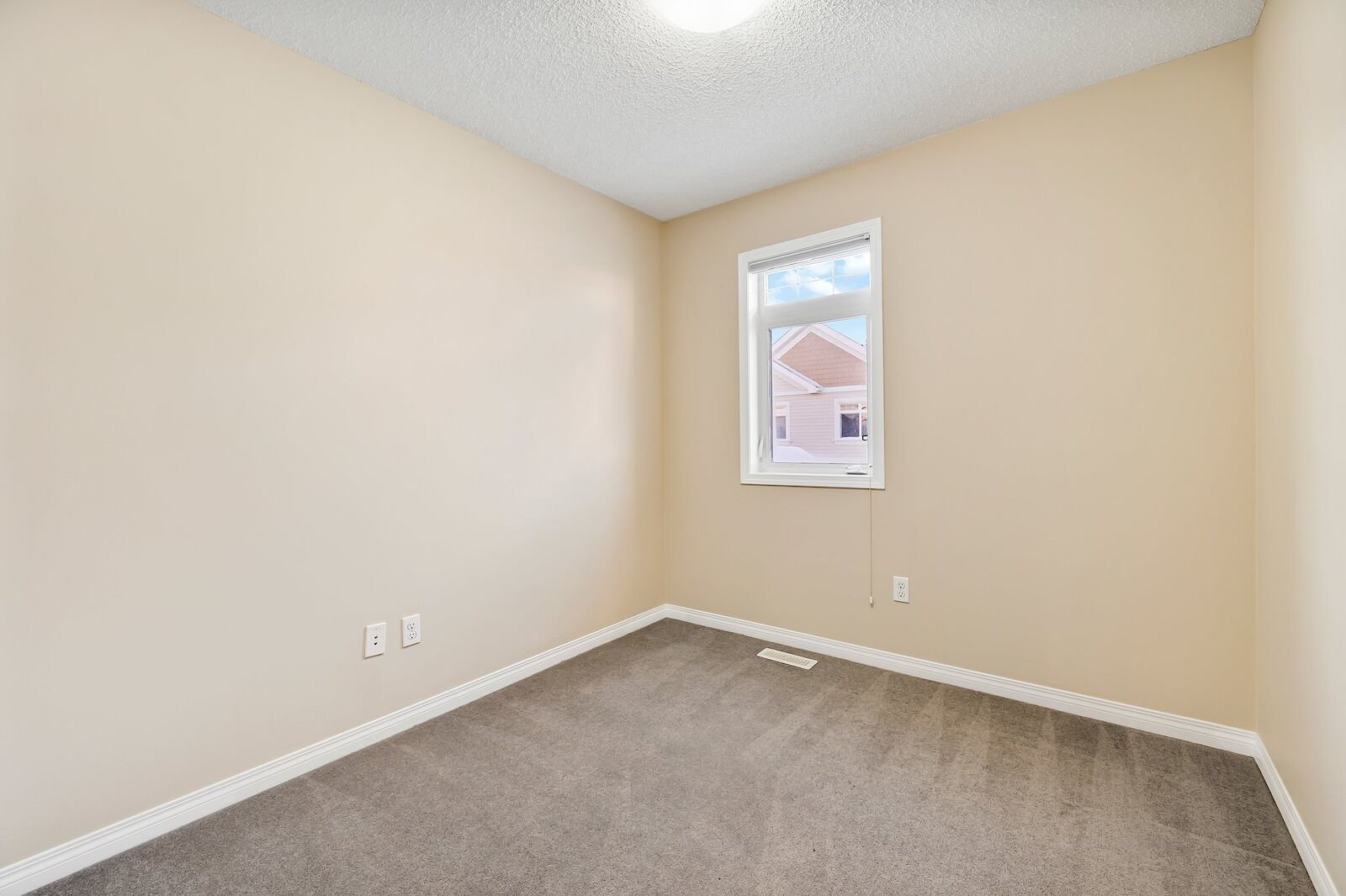 43, 1804 70 St SW - - property image