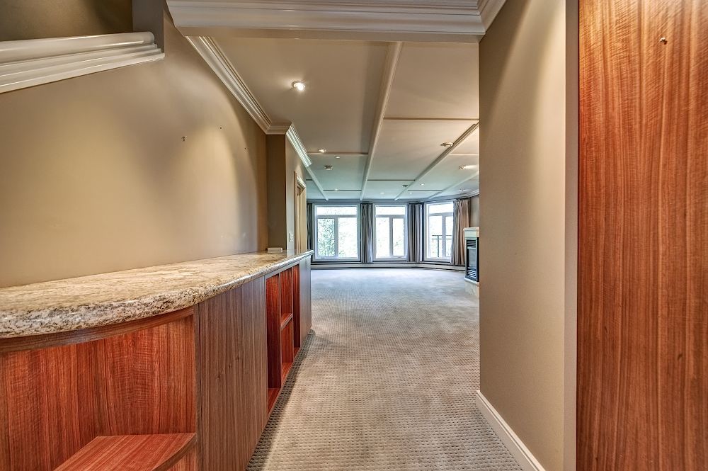 4203, 400 Eau Claire Ave SW - - property image