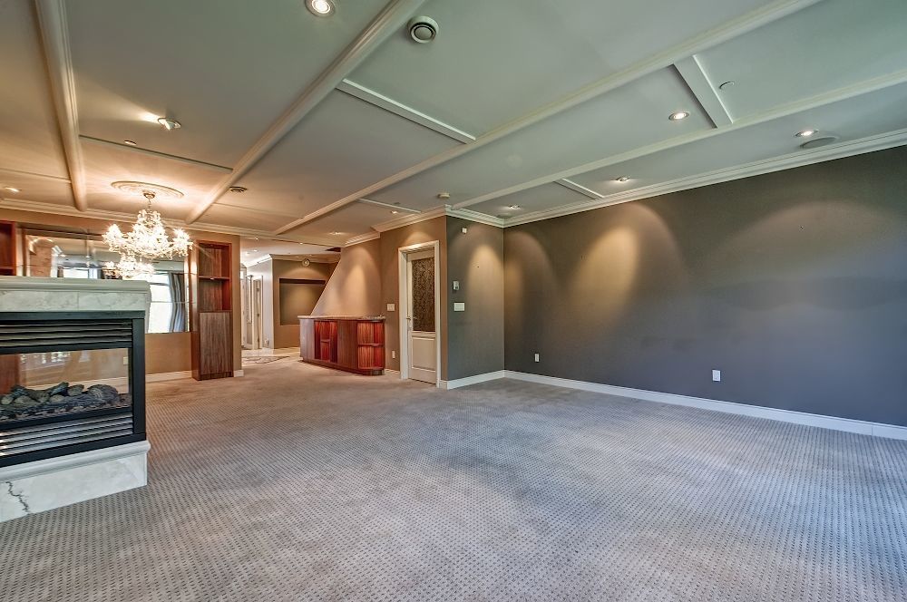 4203, 400 Eau Claire Ave SW - - property image