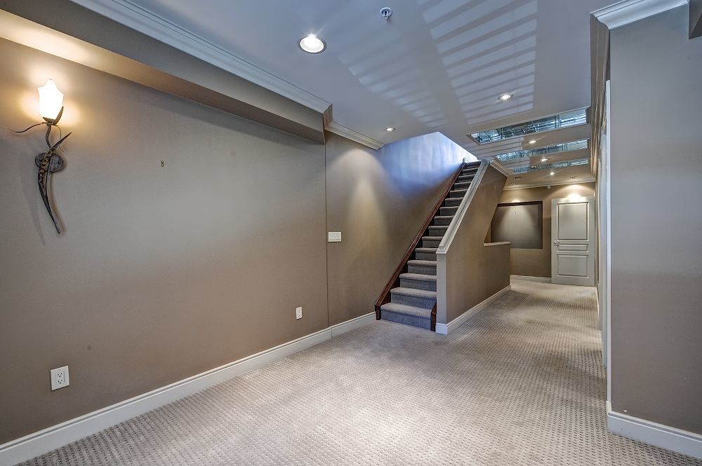 4203, 400 Eau Claire Ave SW - - property image
