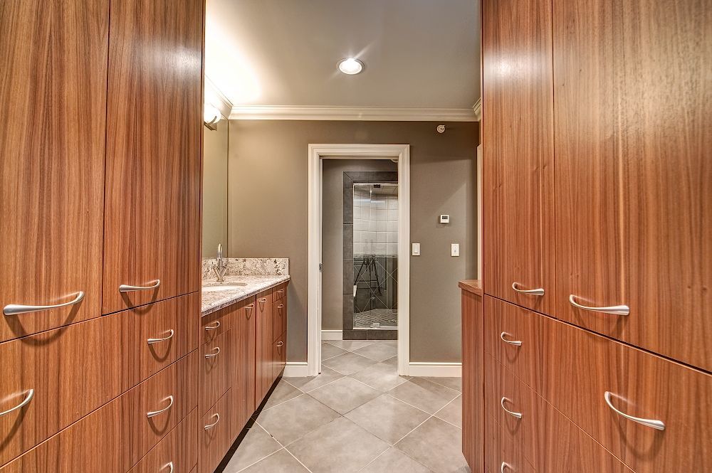4203, 400 Eau Claire Ave SW - - property image
