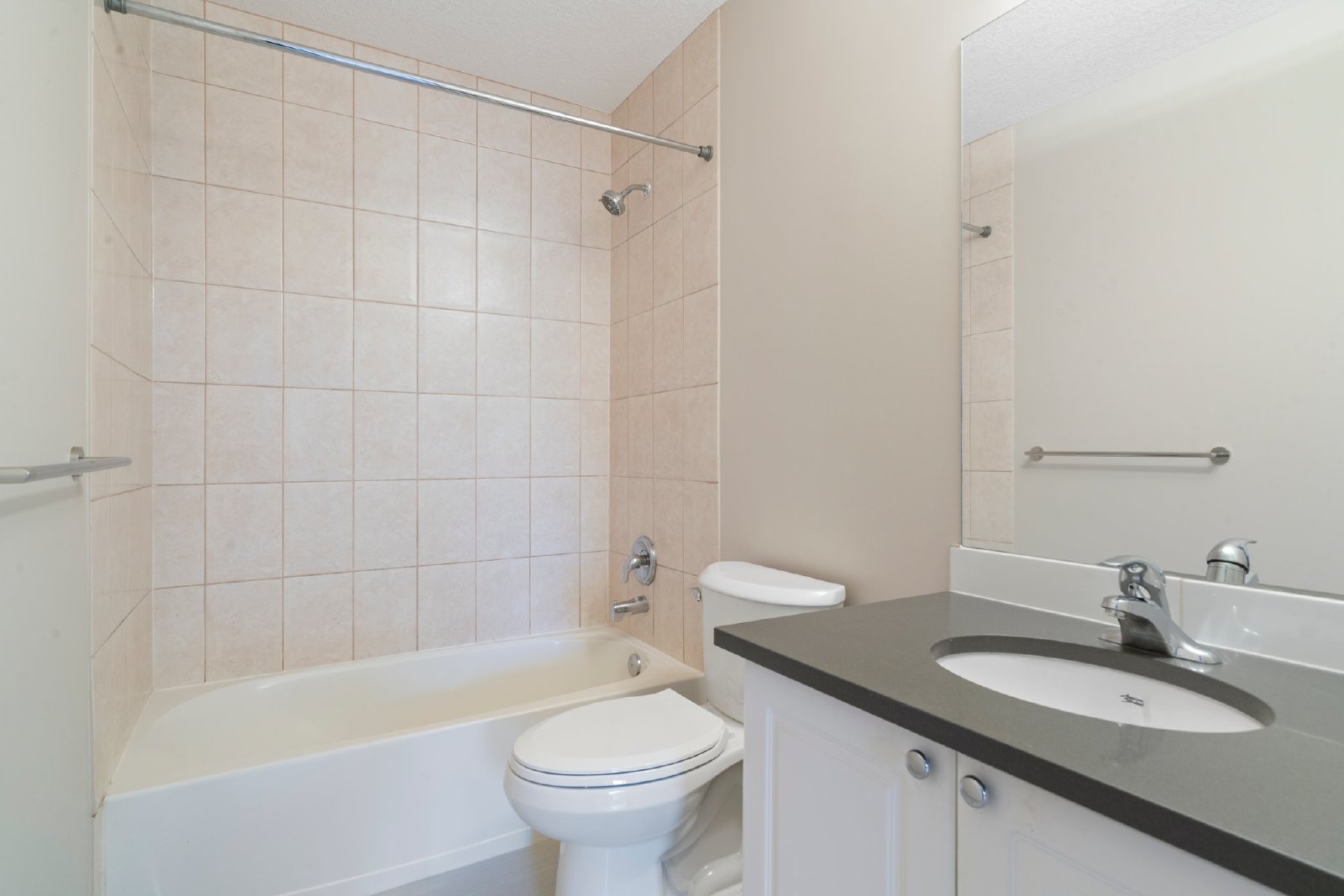 206, 881 15 Avenue SW - 1 property image