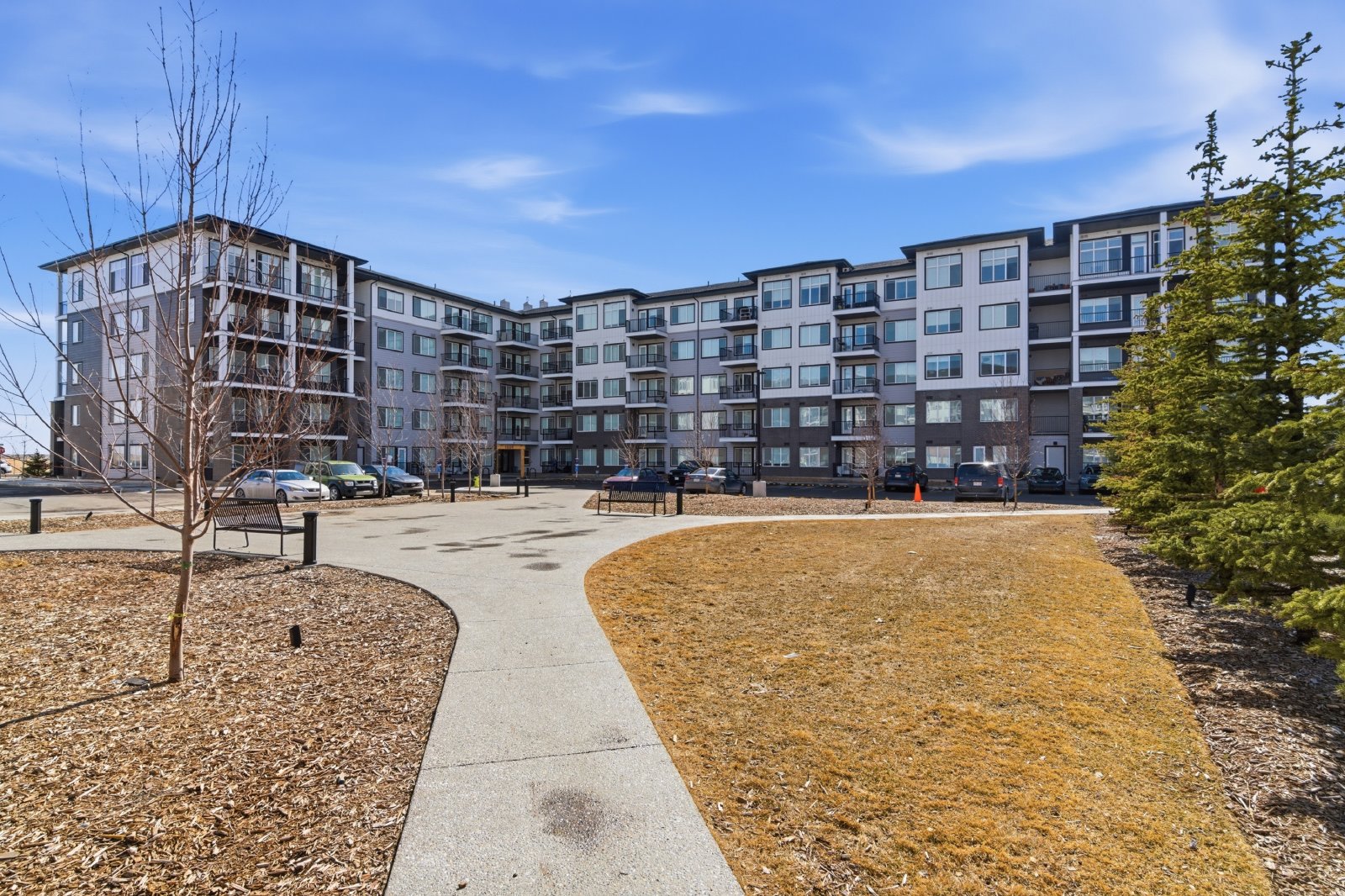 1516, 395 Skyview Parkway NE - 1 property image