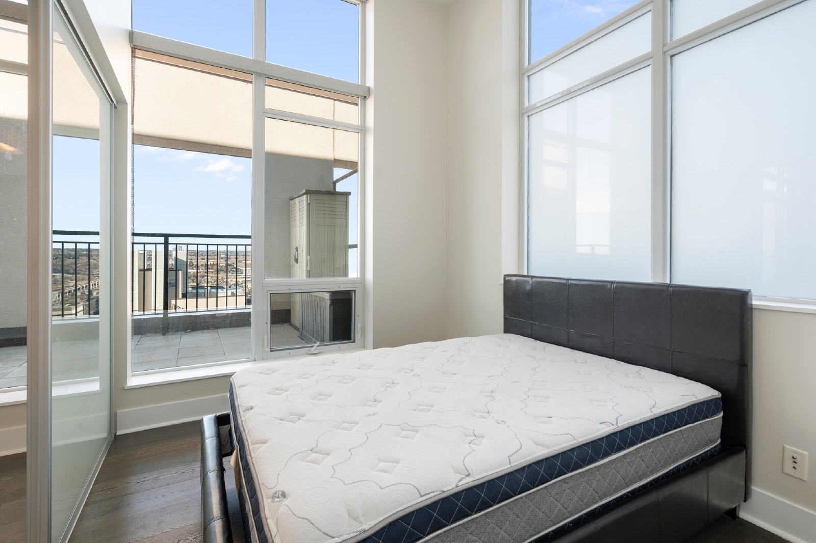 3001, 1111 10 Street SW - 1 property image