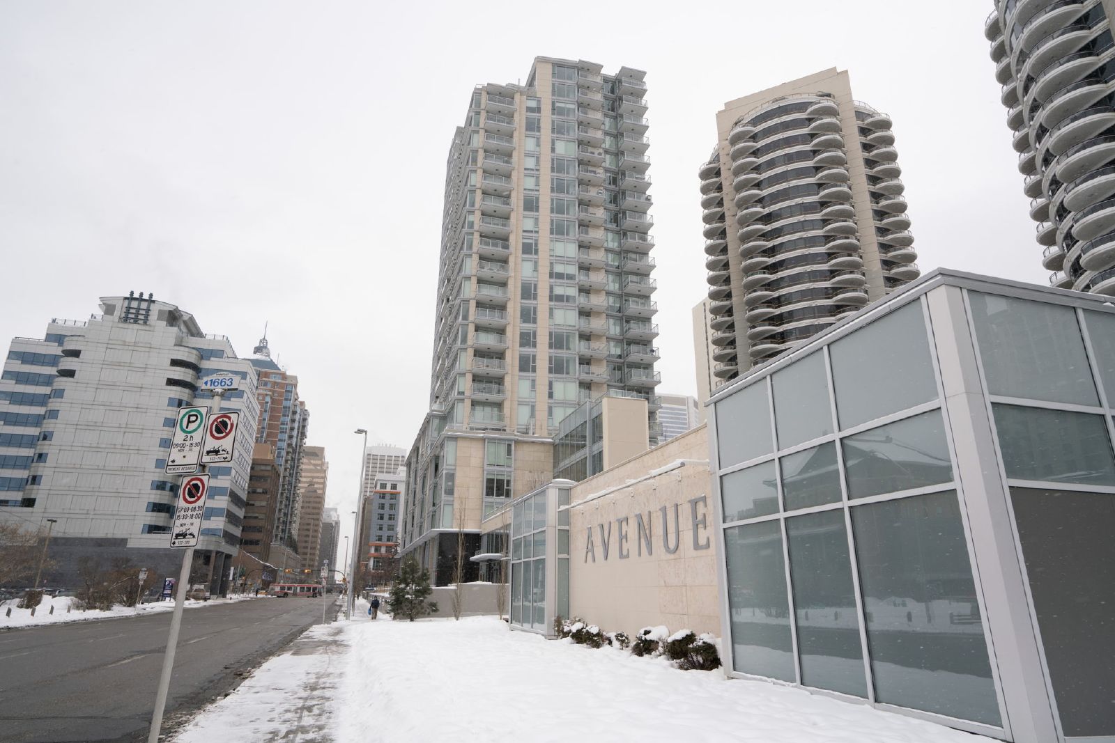 2104, 1025 5 Avenue SW - 1 property image