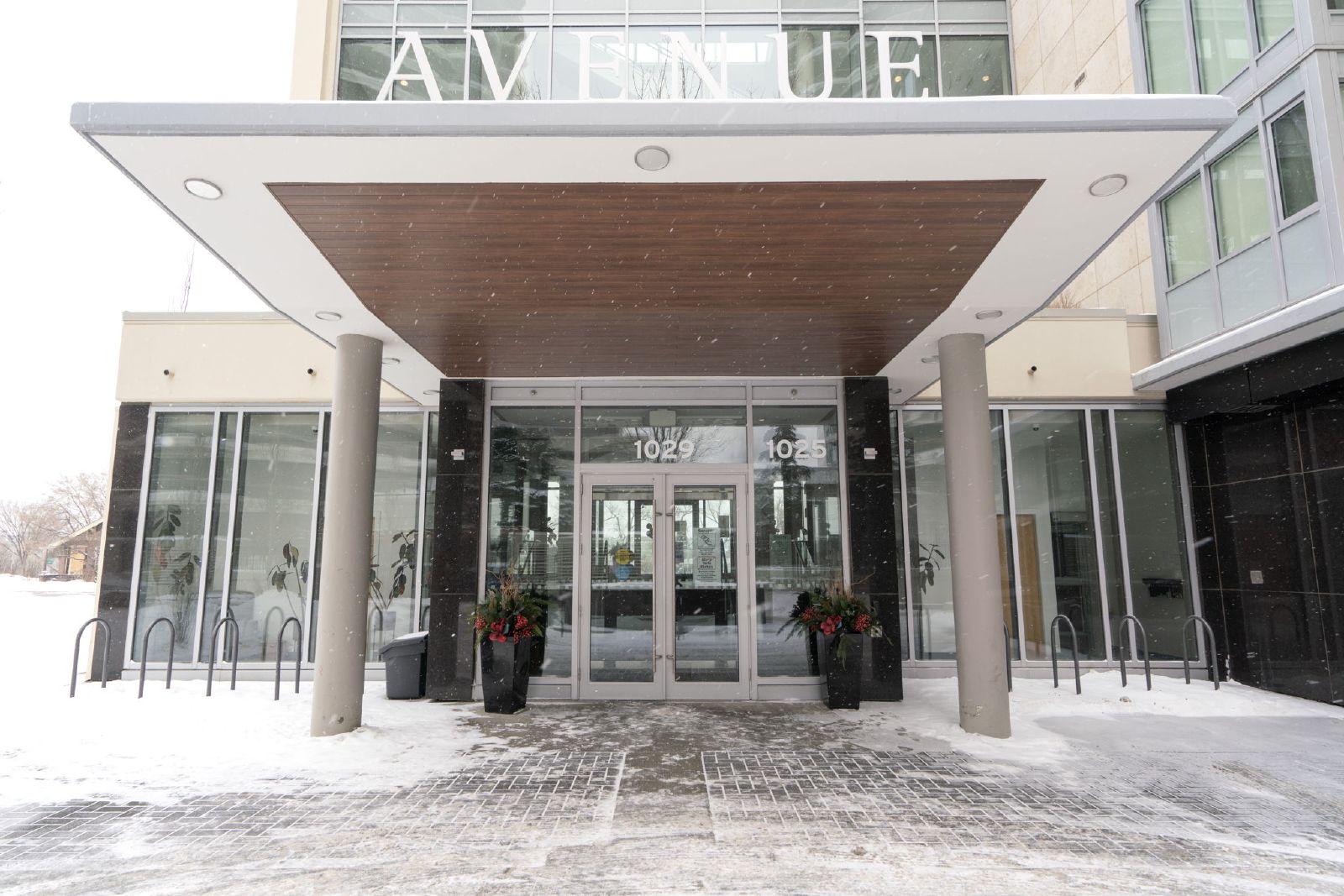 2104, 1025 5 Avenue SW - 1 property image