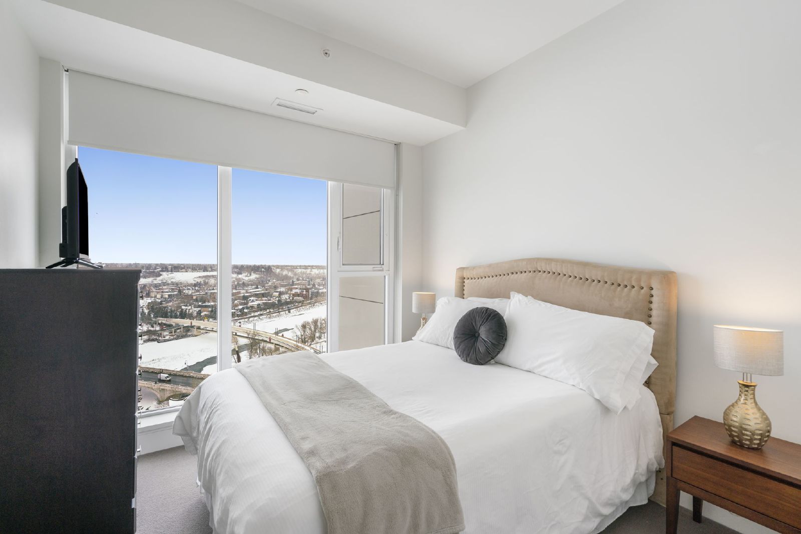 2104, 1025 5 Avenue SW - 1 property image