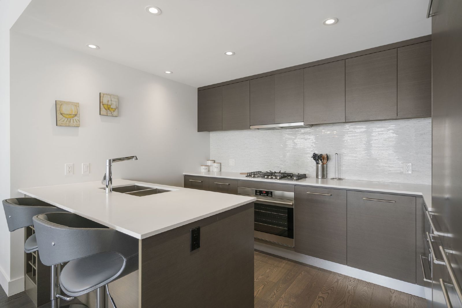 2104, 1025 5 Avenue SW - 1 property image