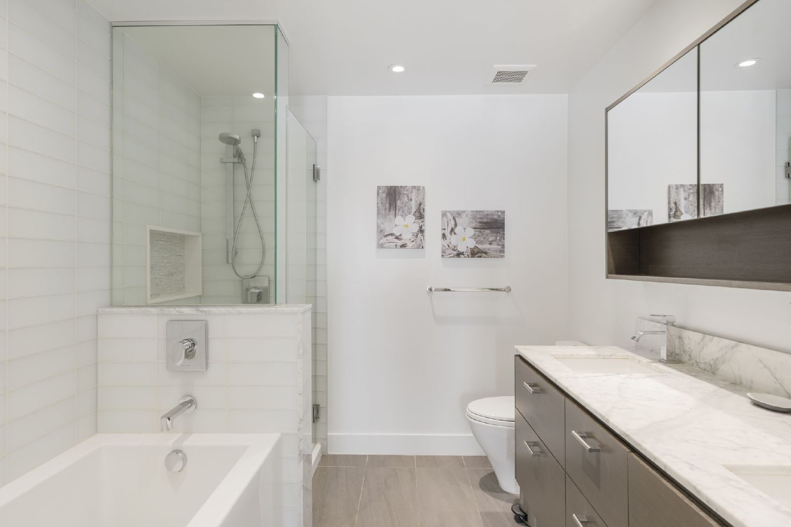 2104, 1025 5 Avenue SW - 1 property image