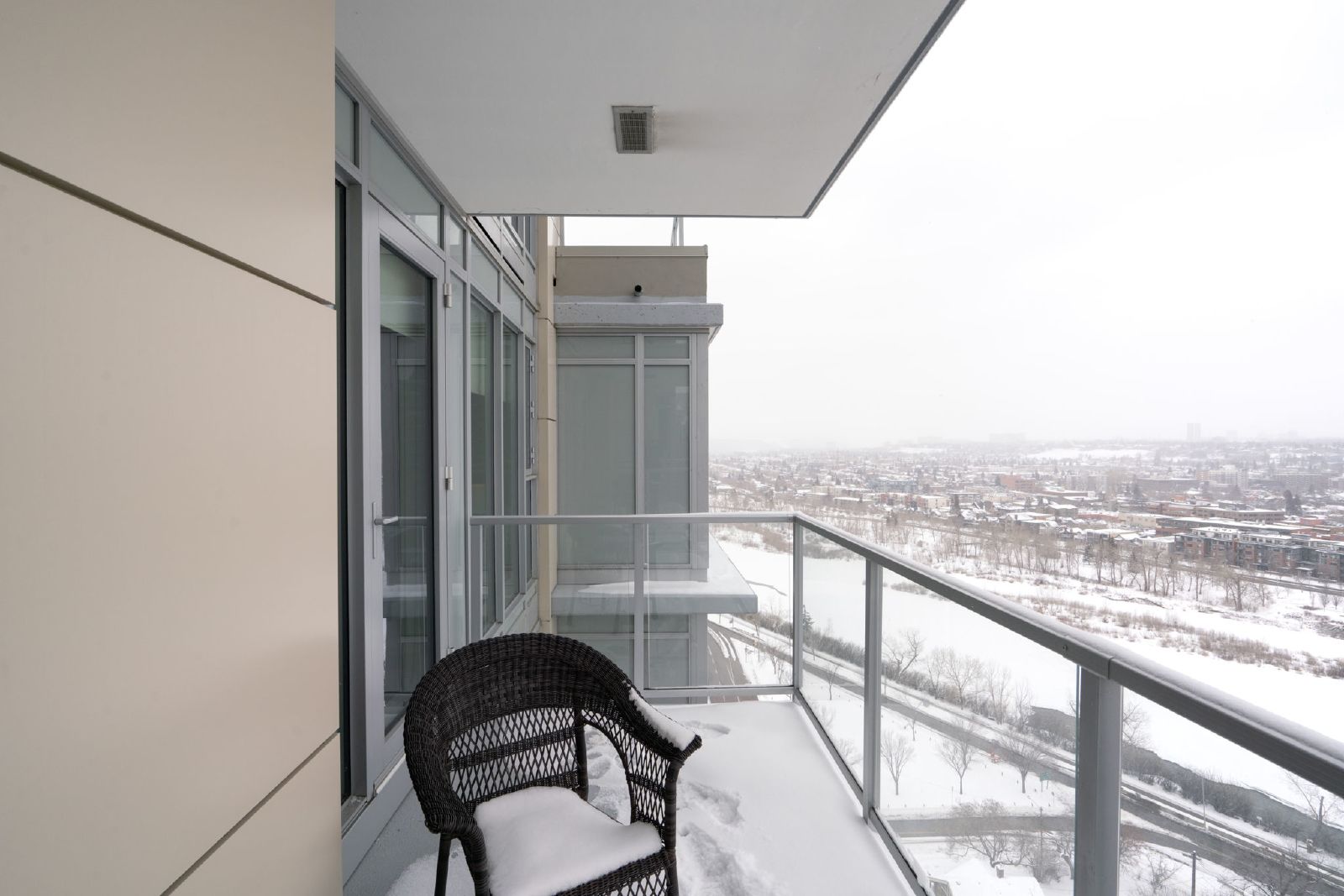2104, 1025 5 Avenue SW - 1 property image