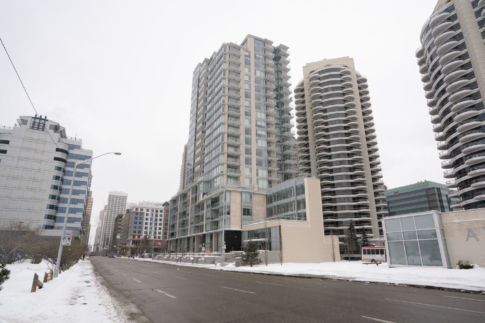 2104, 1025 5 Avenue SW - 1 property image