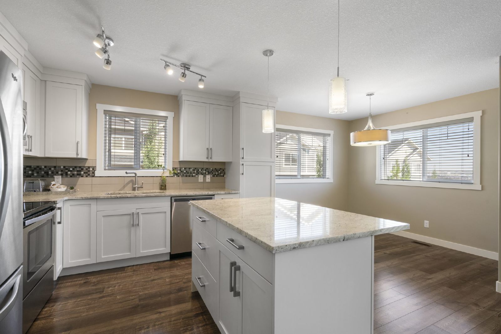 901 Evanston Manor NW - - property image
