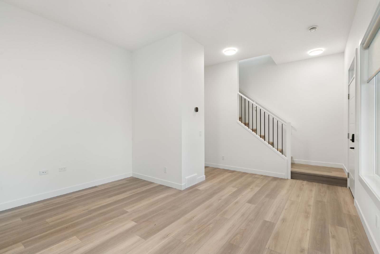 244 Sovereign Common SW - 1 property image