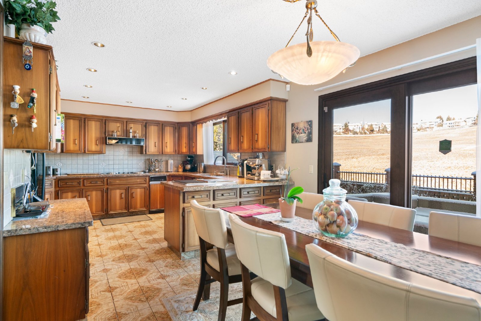 836 Edgemont Rd NW - - property image