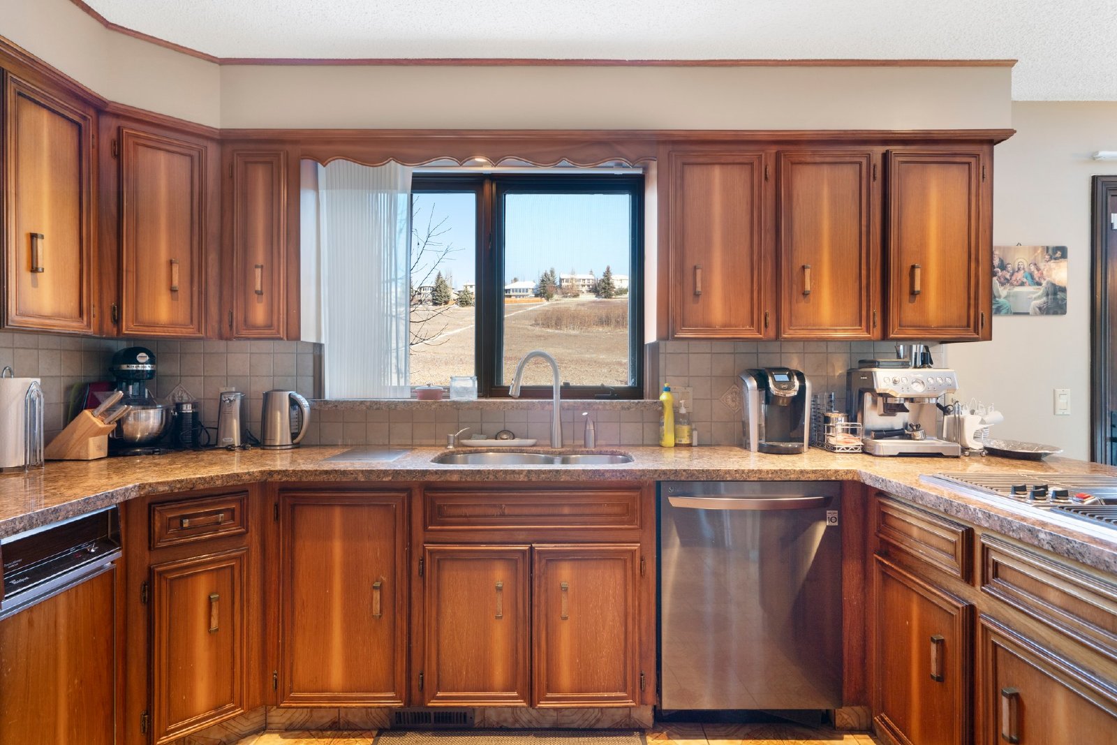 836 Edgemont Rd NW - - property image