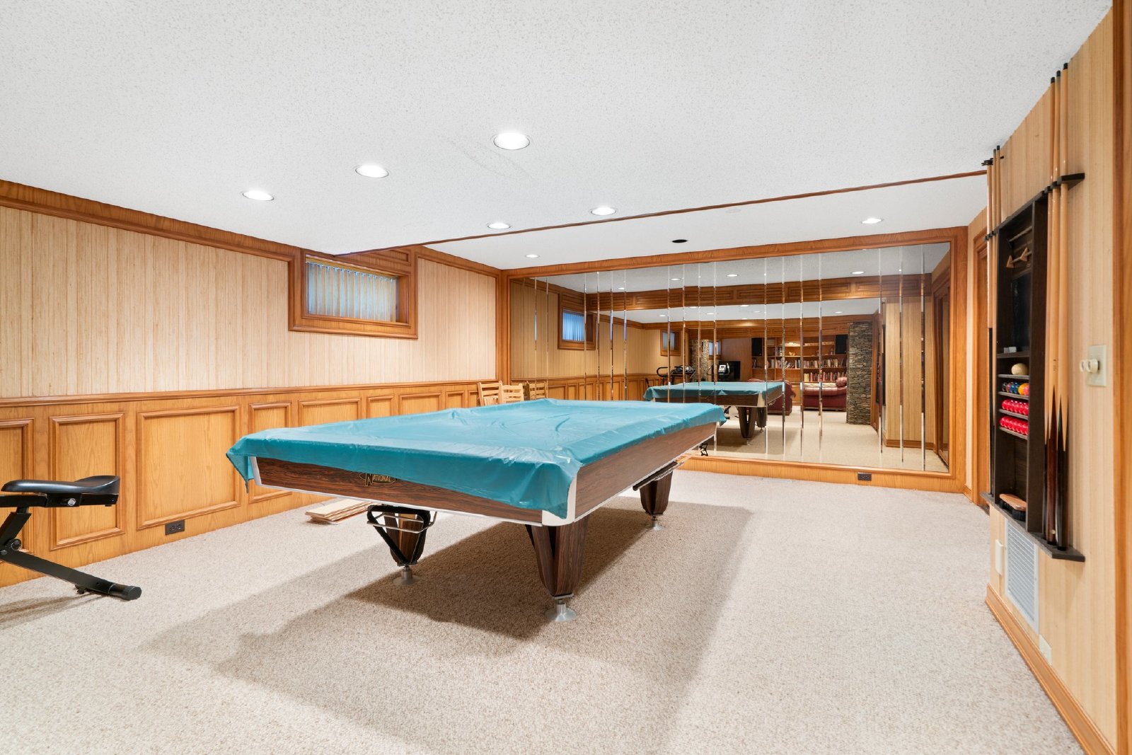 836 Edgemont Rd NW - - property image