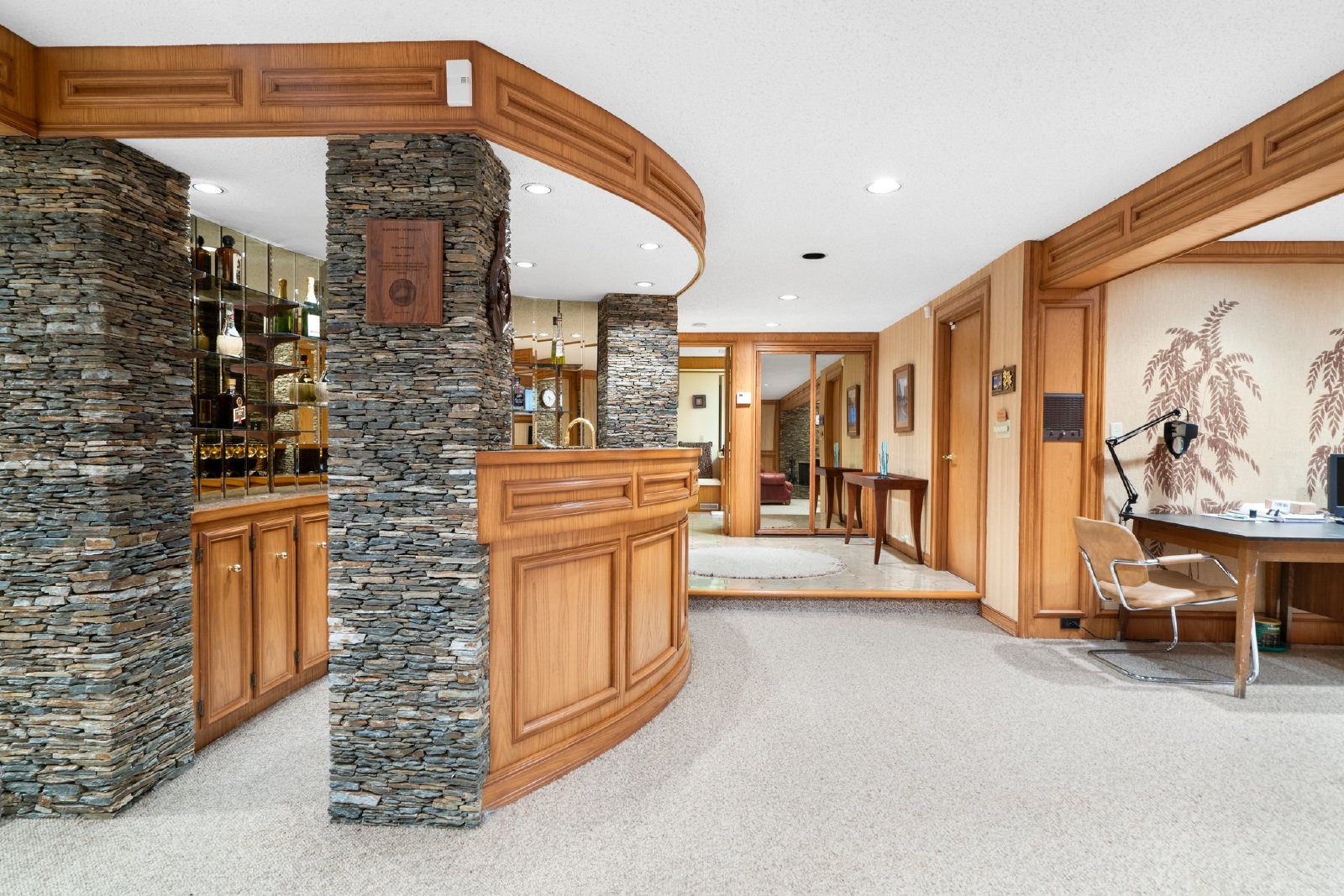 836 Edgemont Rd NW - - property image