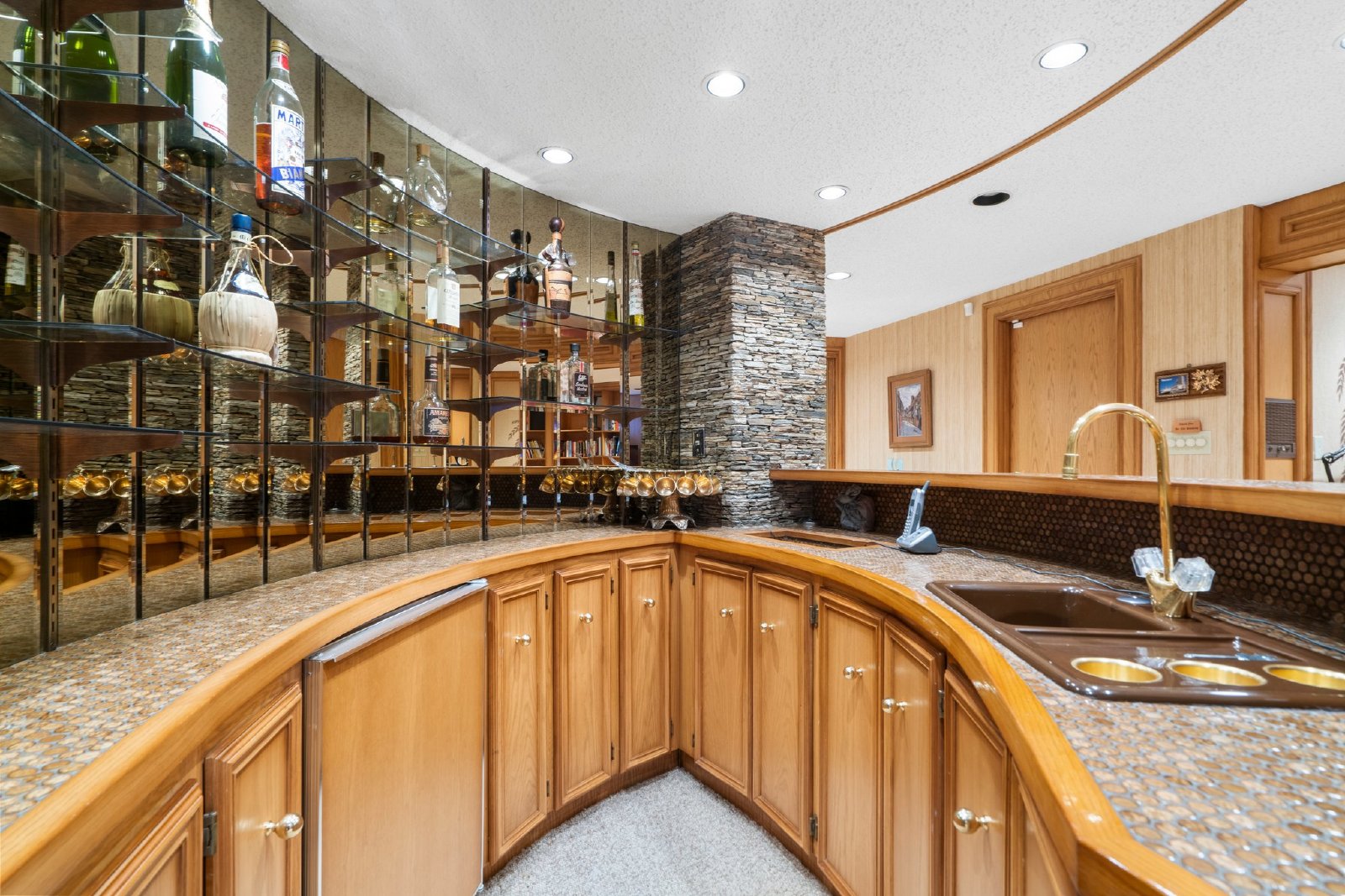 836 Edgemont Rd NW - - property image