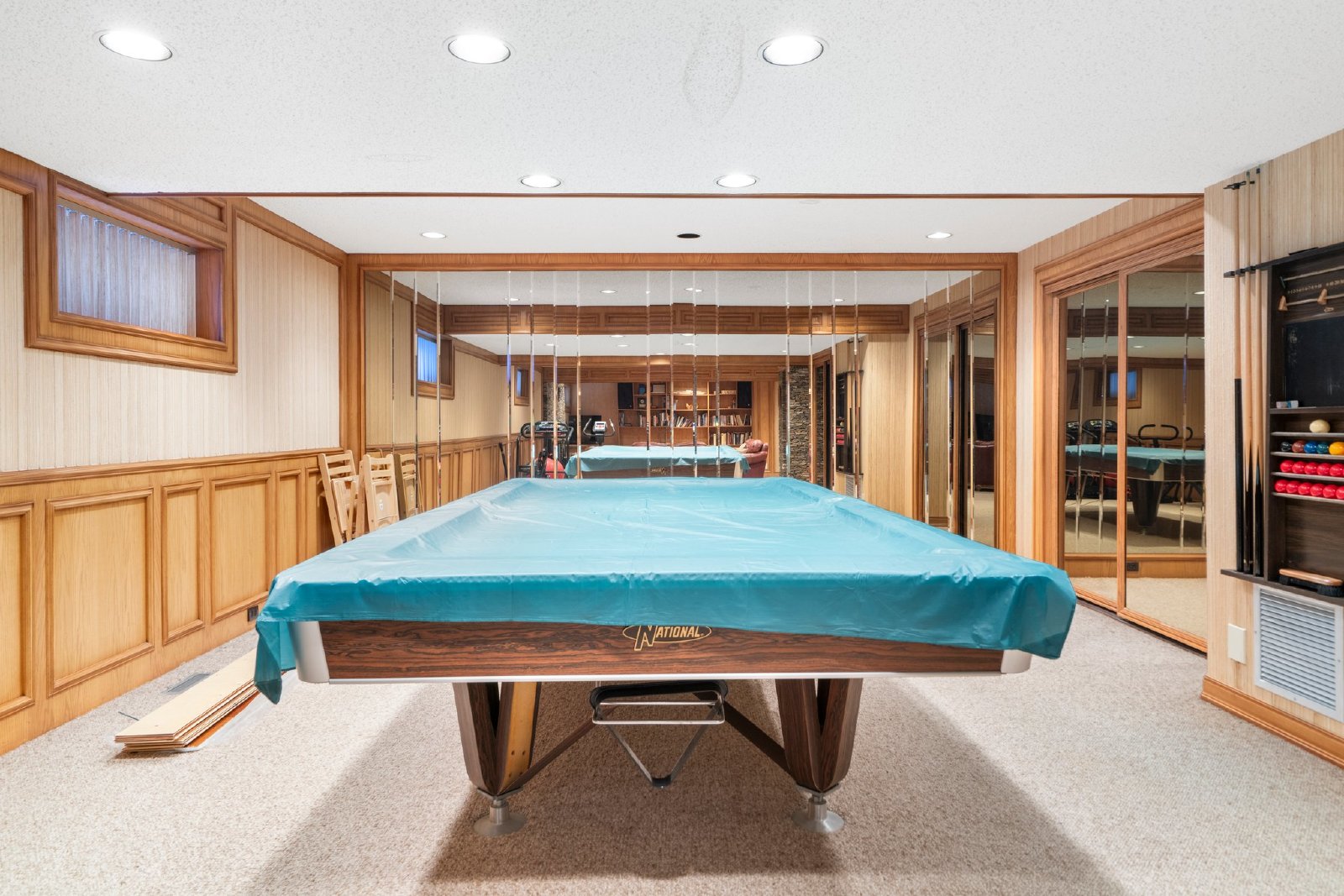 836 Edgemont Rd NW - - property image