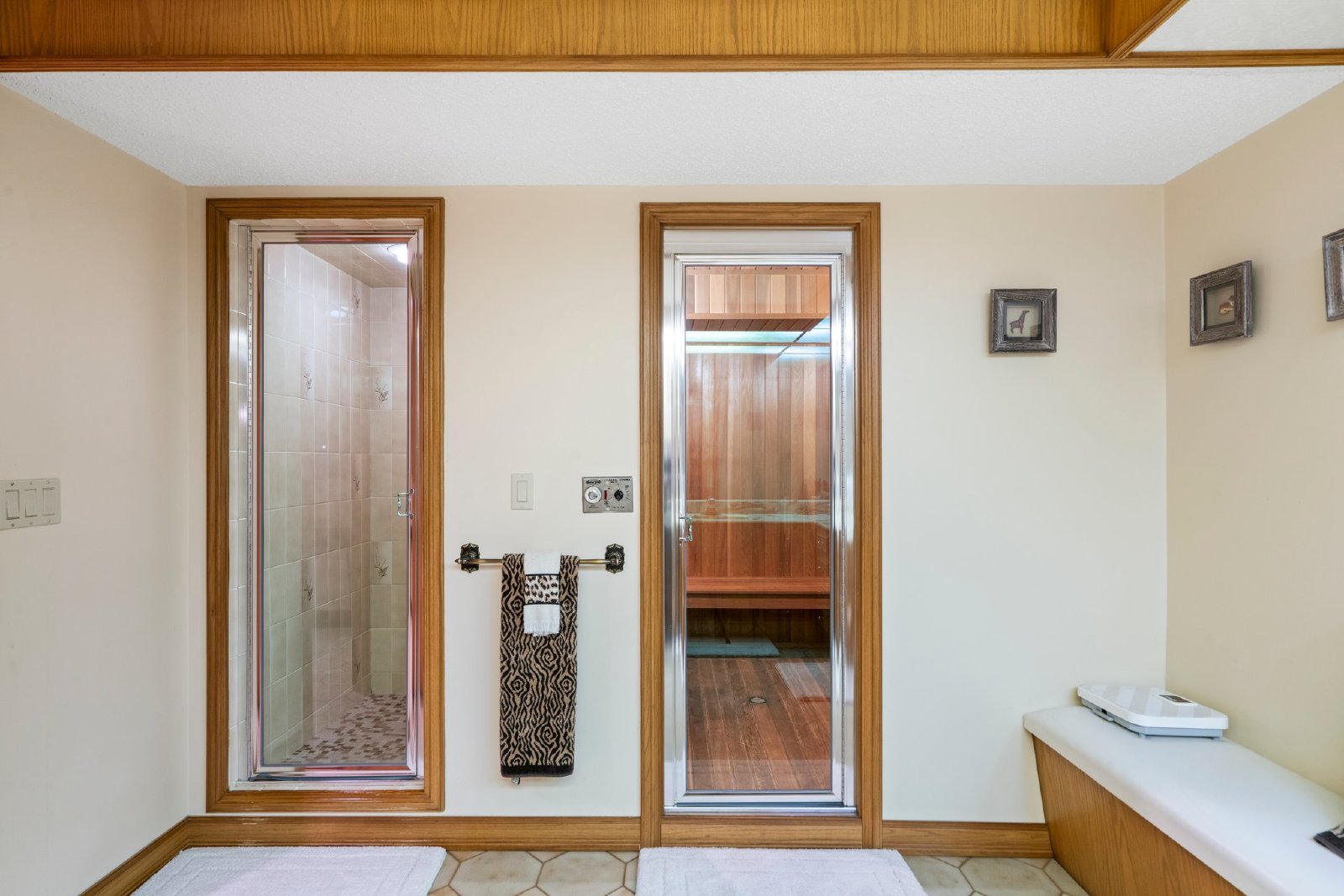 836 Edgemont Rd NW - - property image