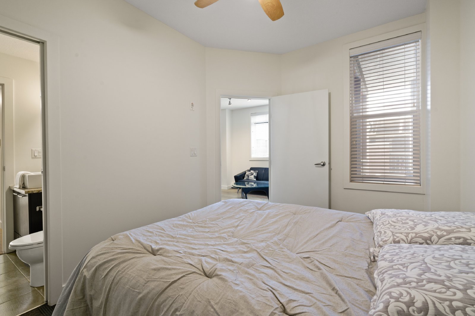 106, 333 - 22 Avenue SW - 1 property image