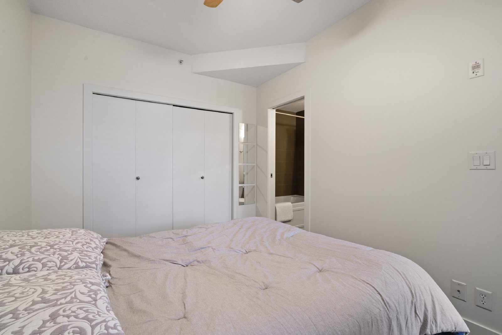 106, 333 - 22 Avenue SW - 1 property image