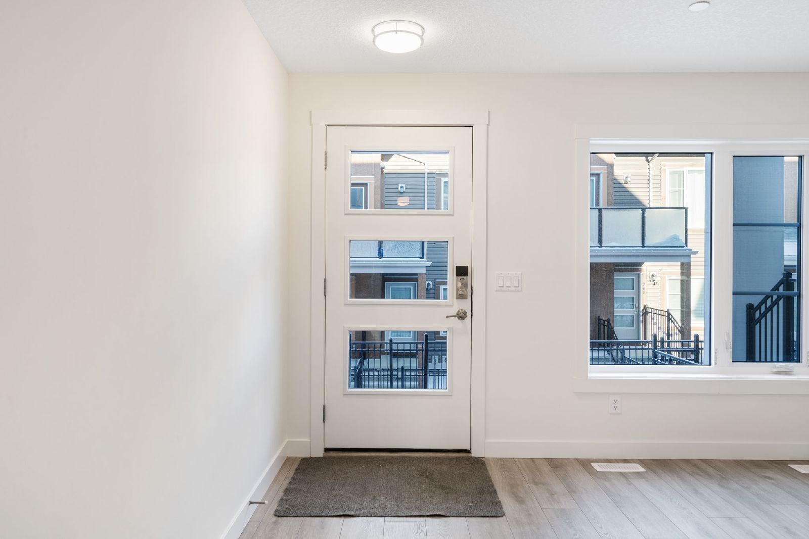 230 Livingston Common NE - - property image