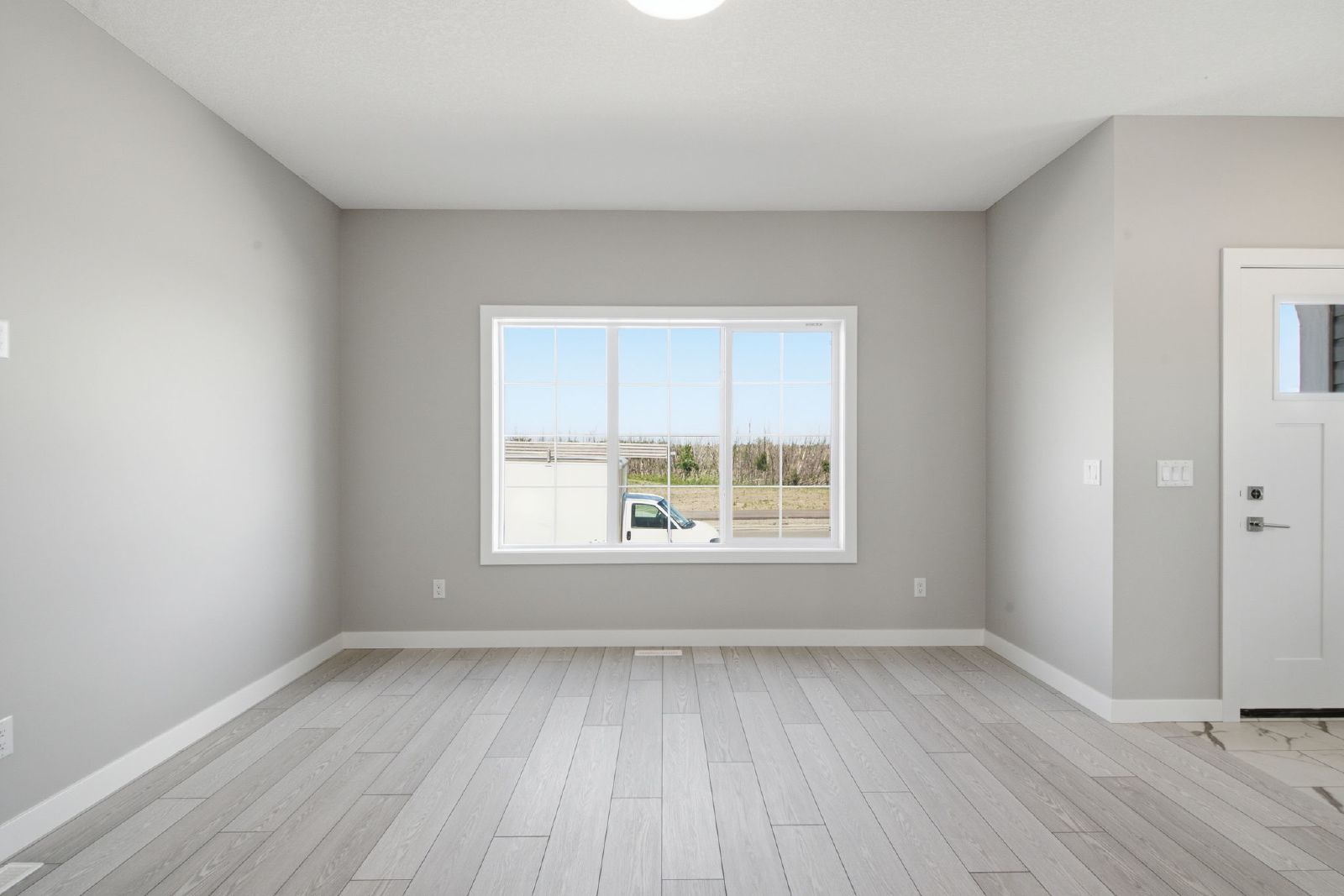 9973 Huxbury Drive NE - A property image