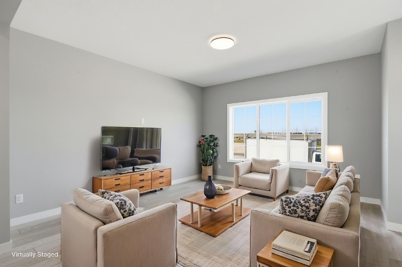 9973 Huxbury Drive NE - A property image