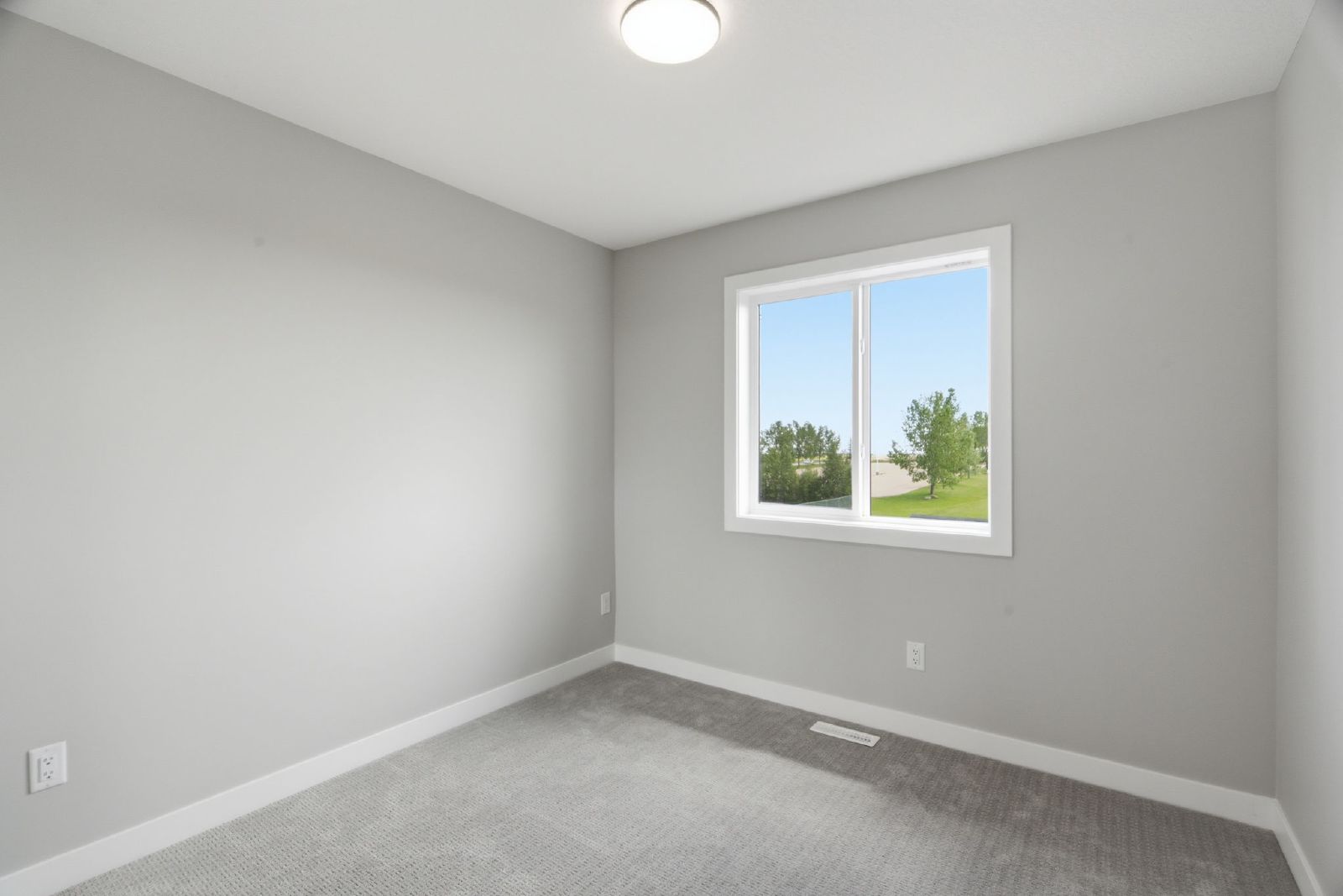 9973 Huxbury Drive NE - A property image