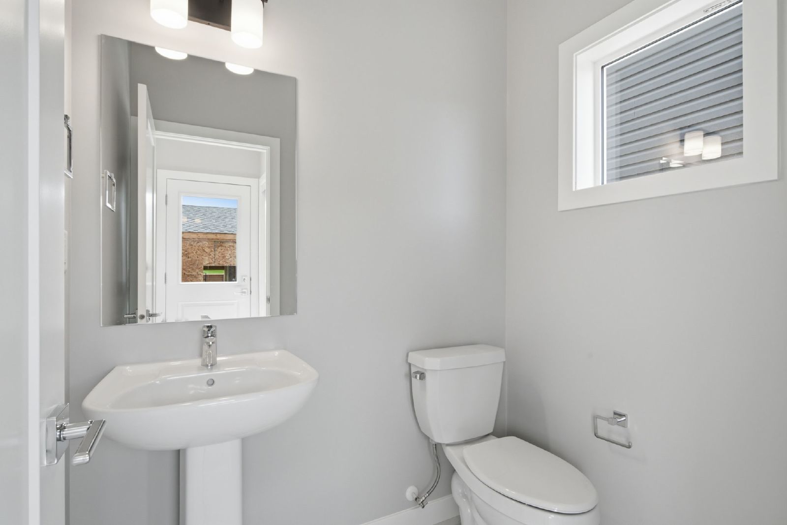 9917 Huxbury Drive Northeast - A property image