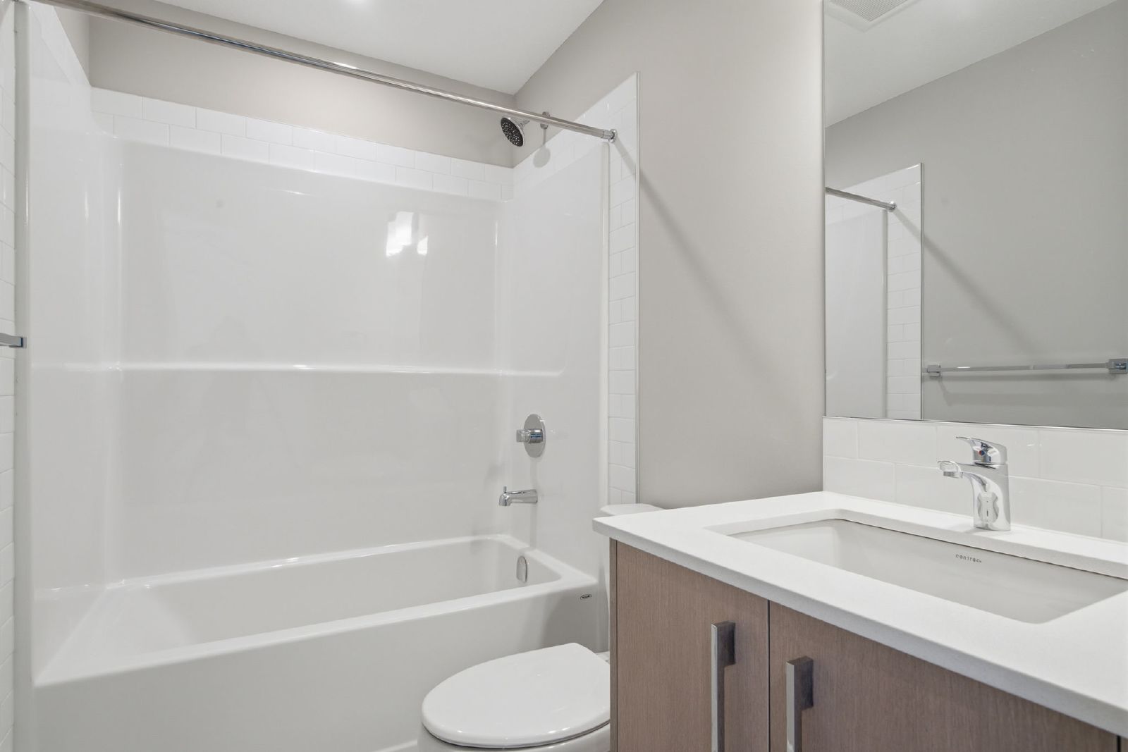 9917 Huxbury Drive Northeast - A property image
