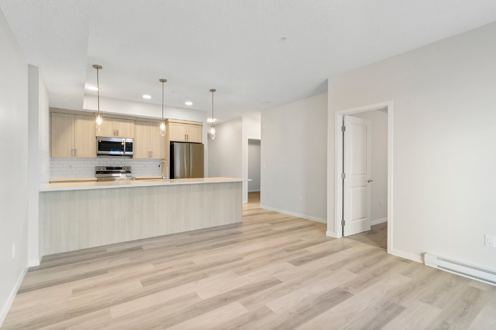 3412, 33 Carringhmam Gate NW - 1 property image