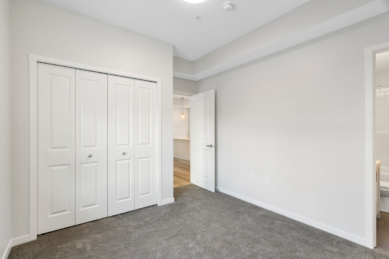 3412, 33 Carringhmam Gate NW - 1 property image