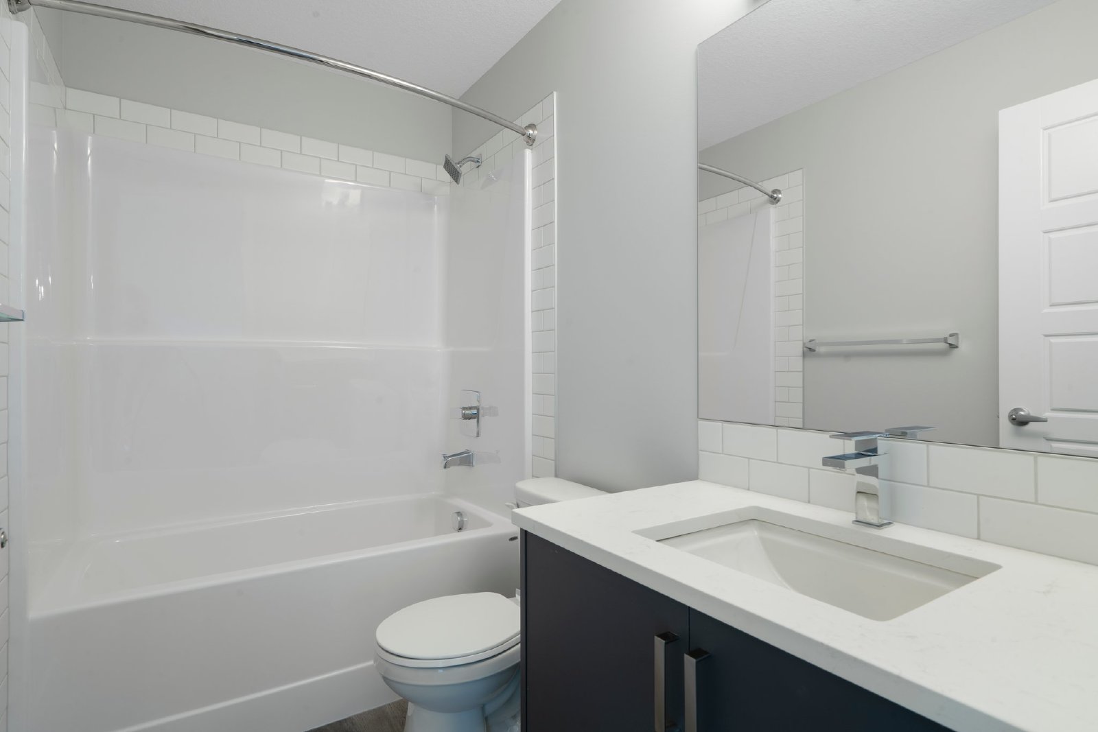 3412, 33 Carringhmam Gate NW - 1 property image